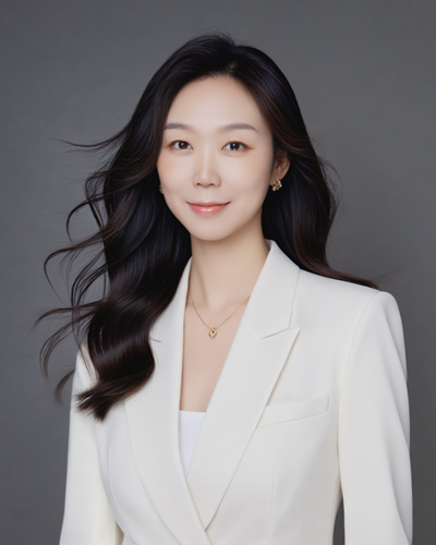 Ella Hao